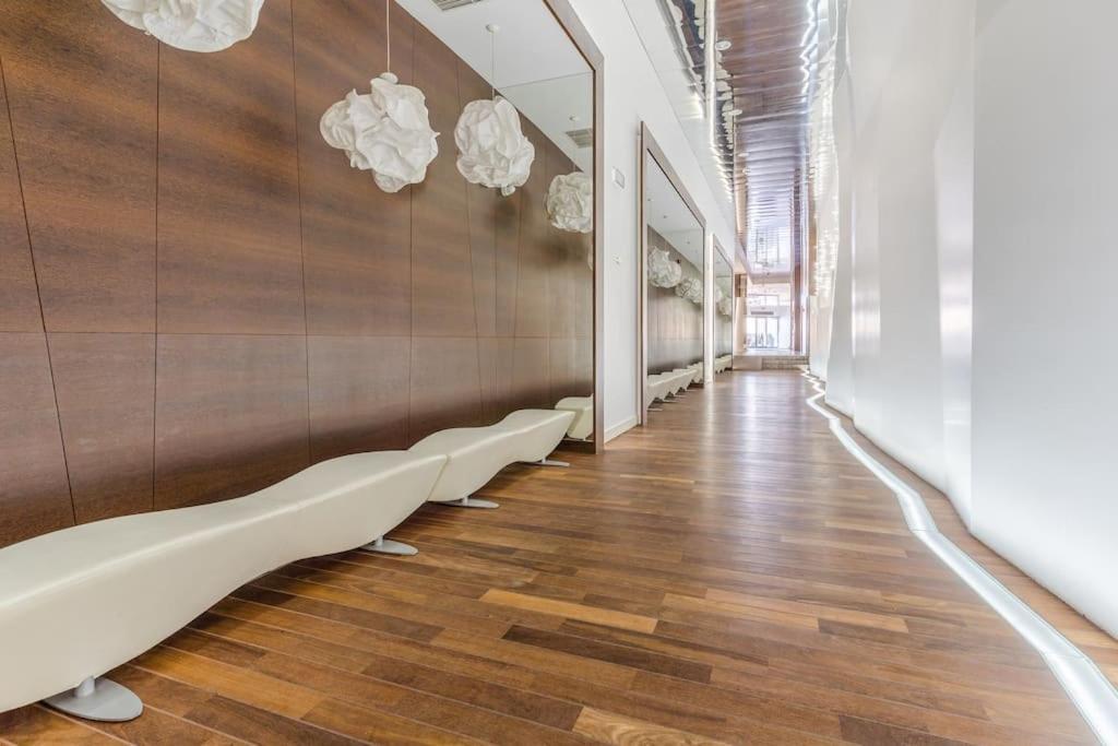 Golden Apartments An Hryniewickiego 6A กดิเนีย ภายนอก รูปภาพ